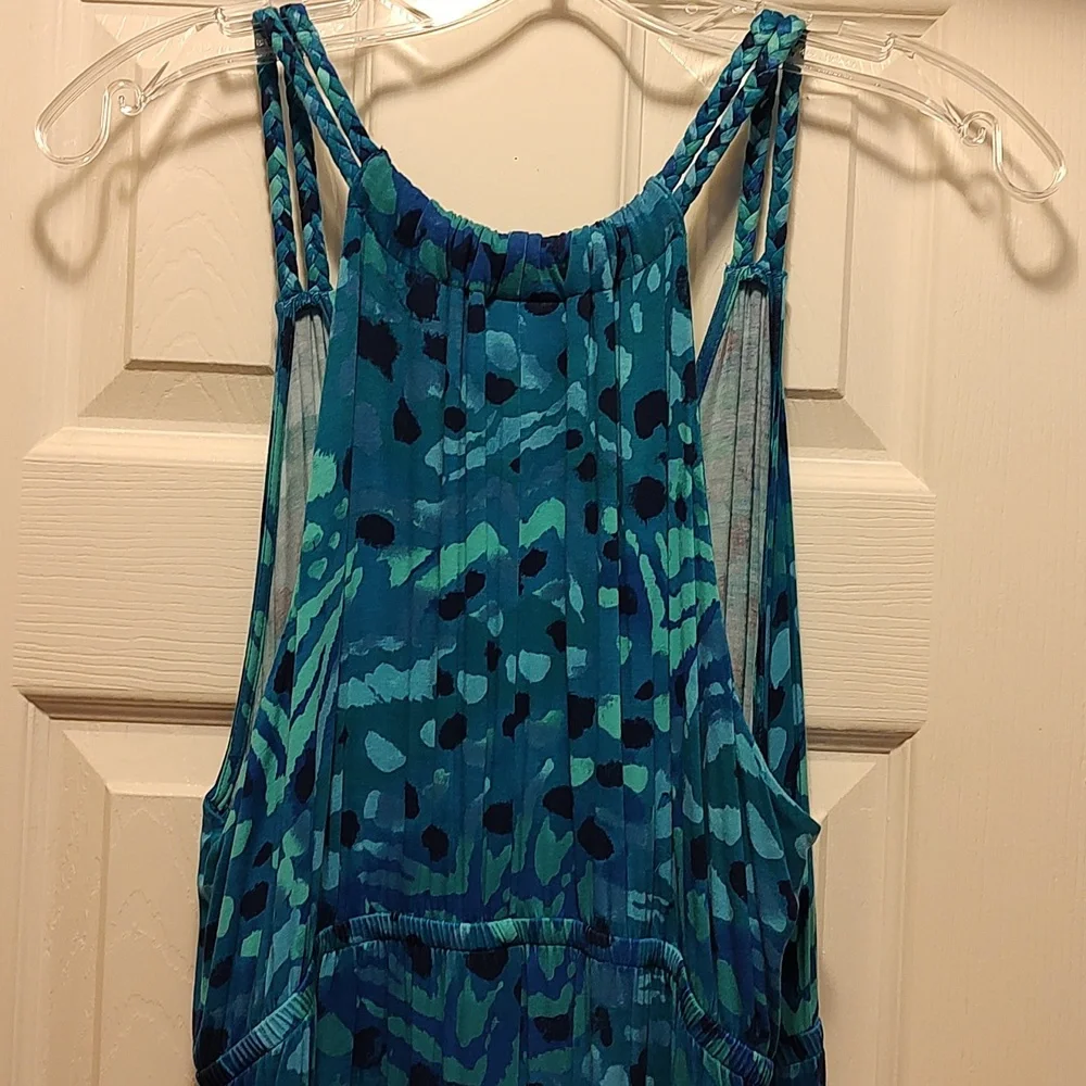 Dress - Picture 4 of 4